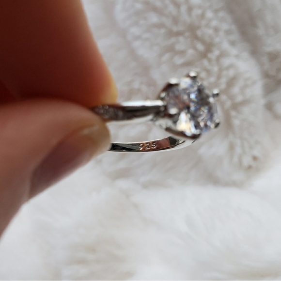 New Classic Wedding/Engagement Ring - Picture 8 of 12